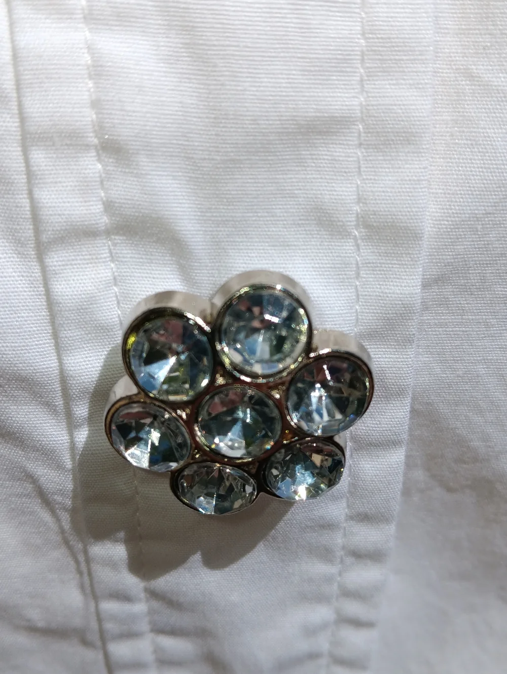 Willi Smith White Button-Front Blouse with Decorative Jewel Buttons - Picture 2 of 5